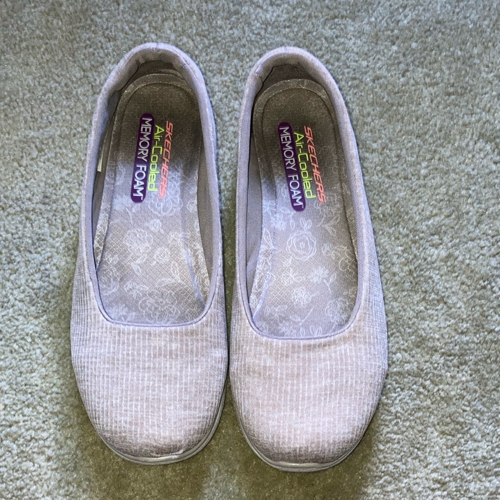 Skechers memory foam slip on shoes